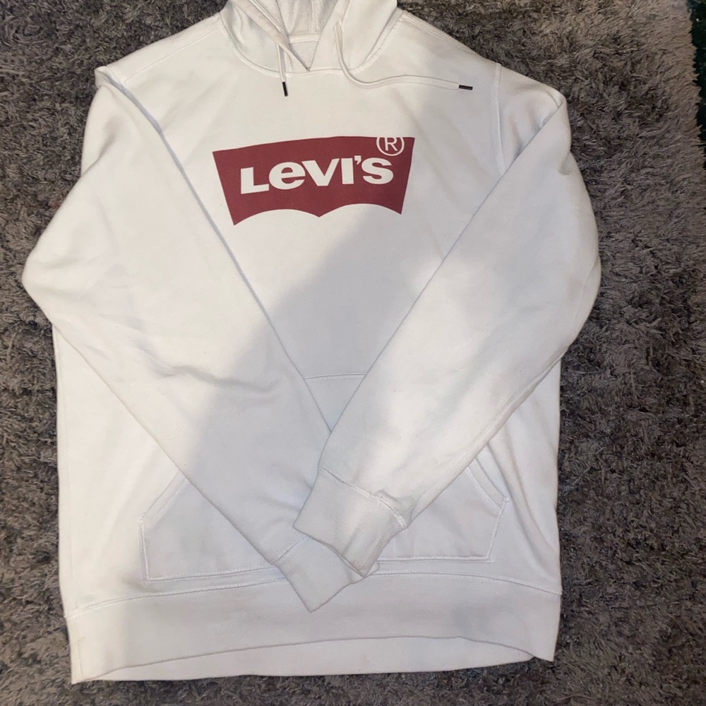 Size M Levi’s sweatshirt